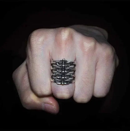 MEN'S BACKBONE RING Lacy0301Goth