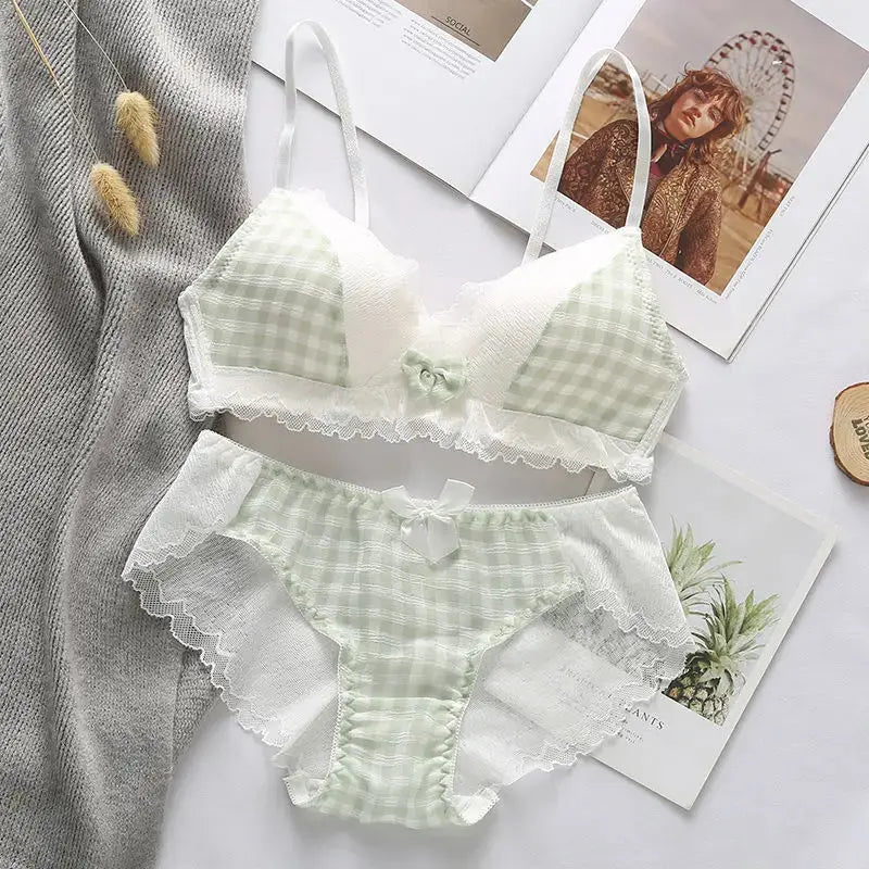 Waiting For A Train Bra Set LacyNighty Lingerie & Intimates