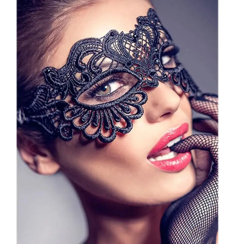 Seductress Mask - Black Lavah Pleasure mask